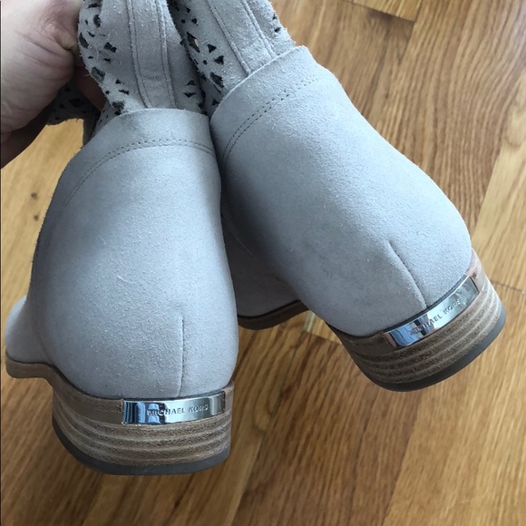 Michael Kors suede booties size 6 worn twice - Picture 3 of 6